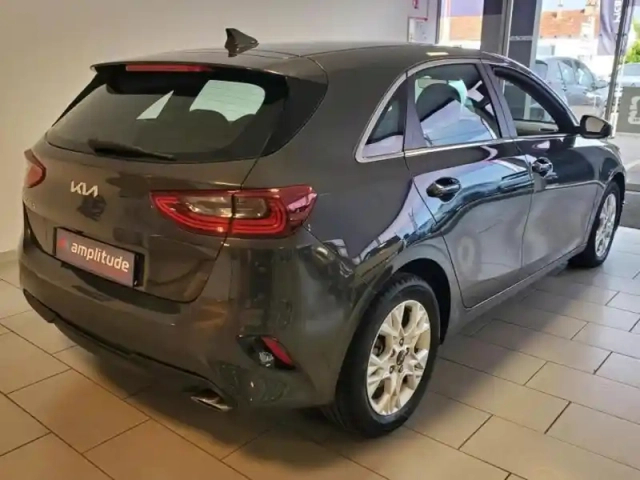 Kia Ceed 1.5 t-gdi 160ch active dct7 — photo 6