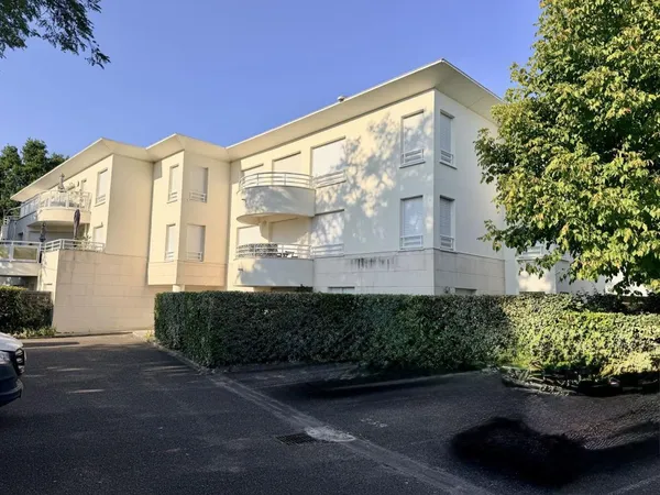 Vends studio - 35.5m² - 1 pièce, 1 chambre - Bordeaux Cauderan 33200