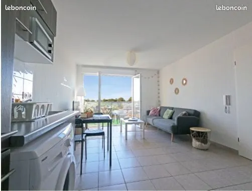 T2 45m² - 4ème étage ascenseur - Balcon vue dégagée - Parking, tram