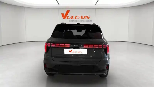 Lynk&Amp;Co 01 1.5 phev 276 ch — photo 5