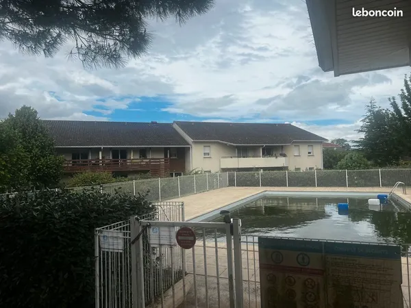 T2 lumineux dans résidence avec Piscine