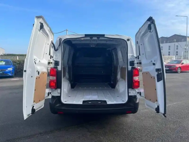 Opel Vivaro -e fgn taille xl electrique 100 kw batterie 75 kwh — photo 6