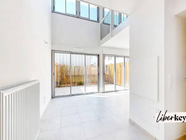 Appartement style Maison Duplex 2 pièces 41 m2 - Villenave d'Onon Pont de la maye