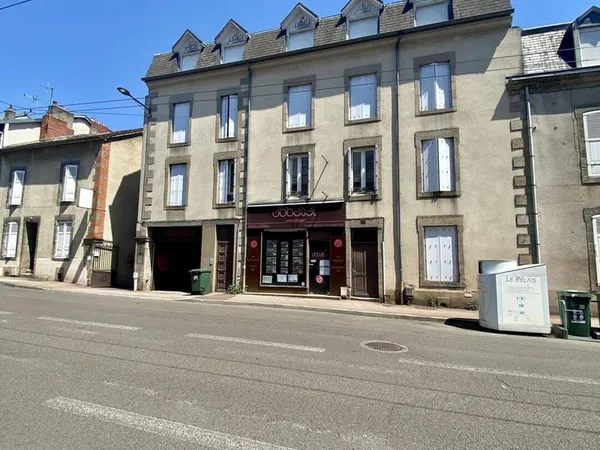 Local commercial 82 m²