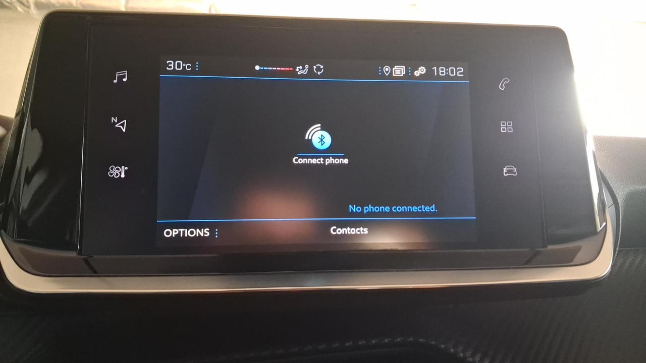 Peugeot 208 PureTech 100 S&amp;S EAT8 — photo 26