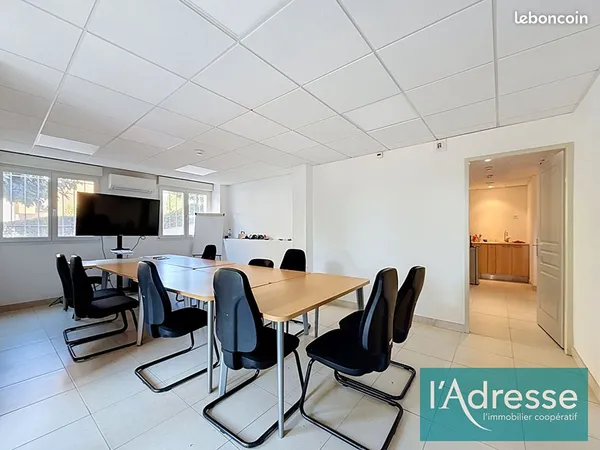 Bureaux, entrepôt 228 m² AJACCIO