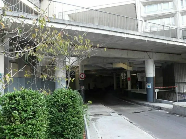 Parking 12 m²