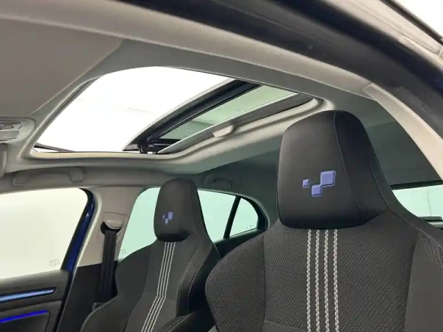 Renault Megane mégane iv berline tce 205 energy edc — photo 5