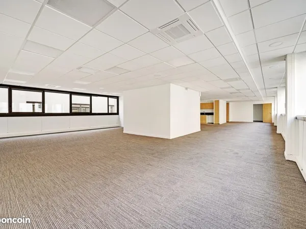 Bureau 1 269 m²