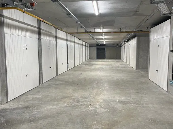 Garage/box sécurisé par vidéosurveillance