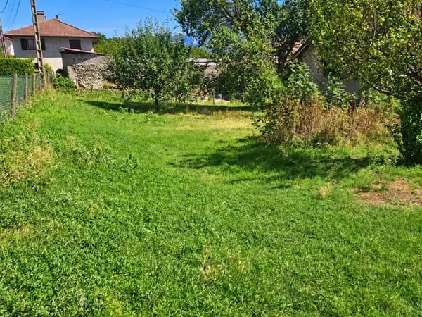 Terrain 482 m²