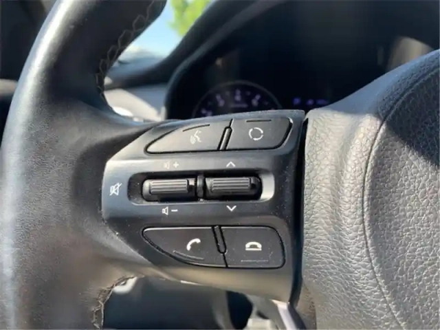 Kia Stonic 1.0 t-gdi 120 ch isg dct7 — photo 51
