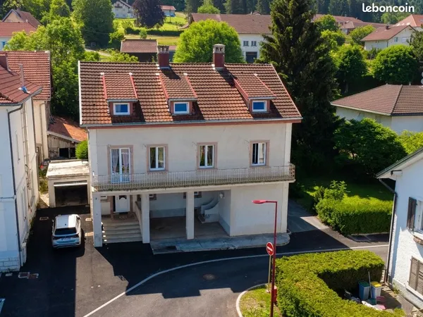 Maison 10 pièces 215 m²
