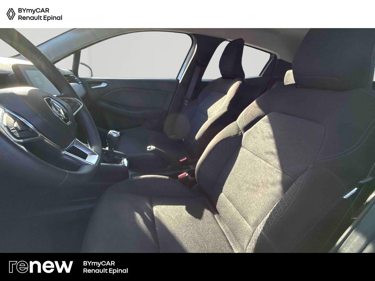 Renault Clio TCe 90 — photo 11