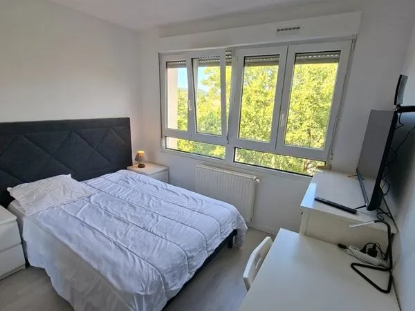 Loue chambre meublée proche Luxembourg
