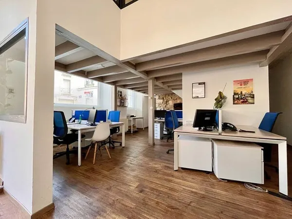 Local commercial 102 m²