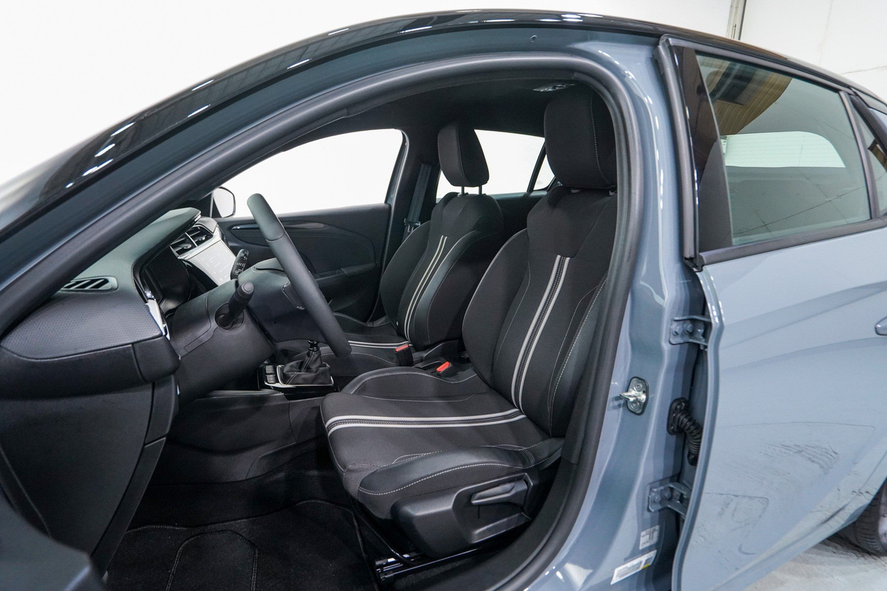 Opel Corsa — photo 13
