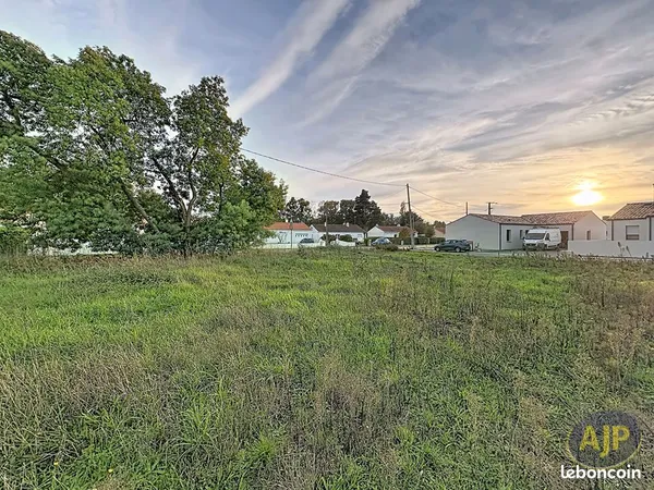 Terrain 638 m² SALLERTAINE