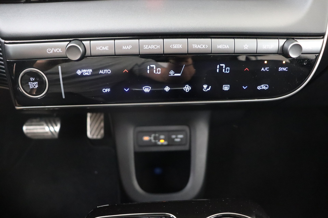 Hyundai Ioniq 5 — photo 23