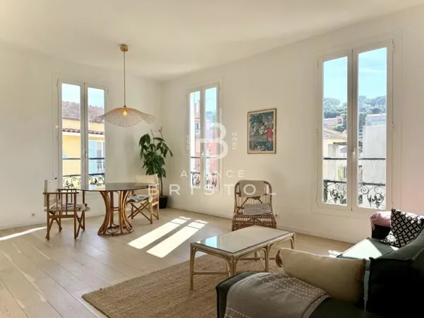 Appartement Saint-Jean-Cap-Ferrat - Dernier Etage - Proche Port