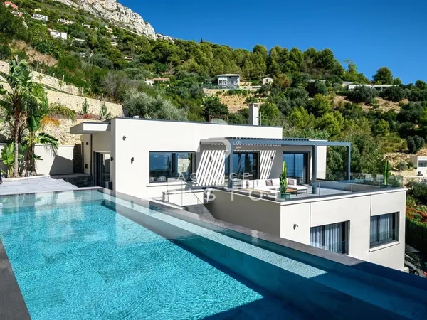 Villa Contemporaine à Eze - Proche Monaco