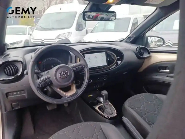 Toyota Aygo X 1.0 vvt-i 72 s-cvt — photo 8