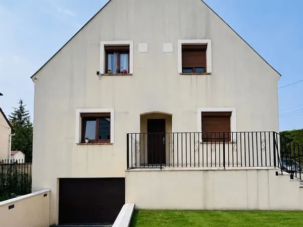 Immeuble 12 pièces 300 m²
