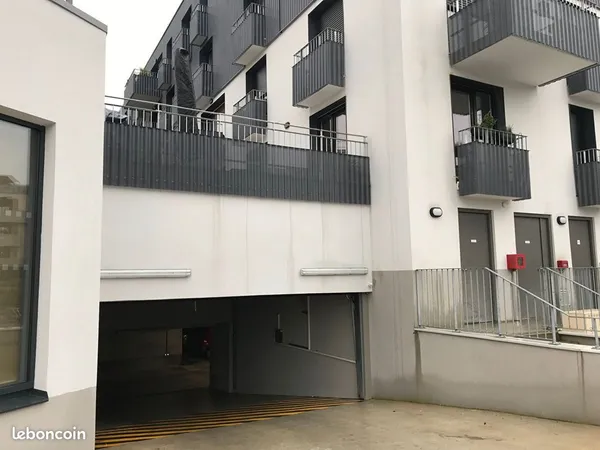 Parking/box CENON