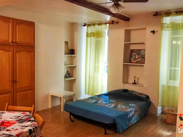 Studio 1 pièce 35 m²