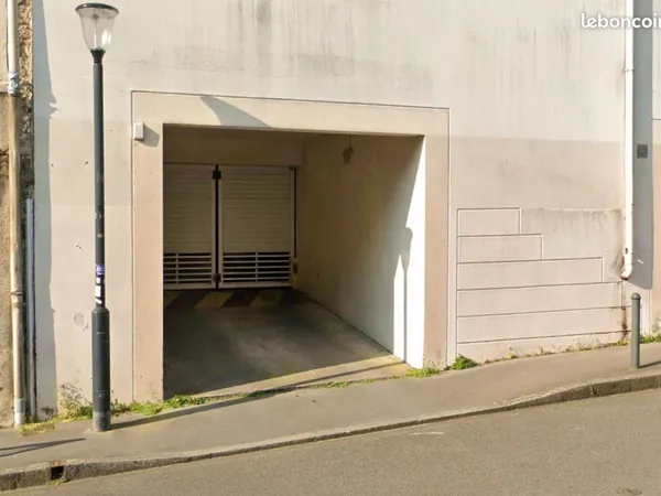 Garage et parking Location Nantes 70€