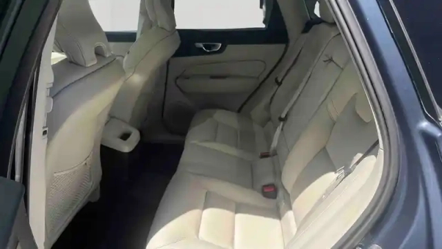 Volvo Xc60 t6 recharge awd 253 ch + 145 ch geartronic 8 — photo 11