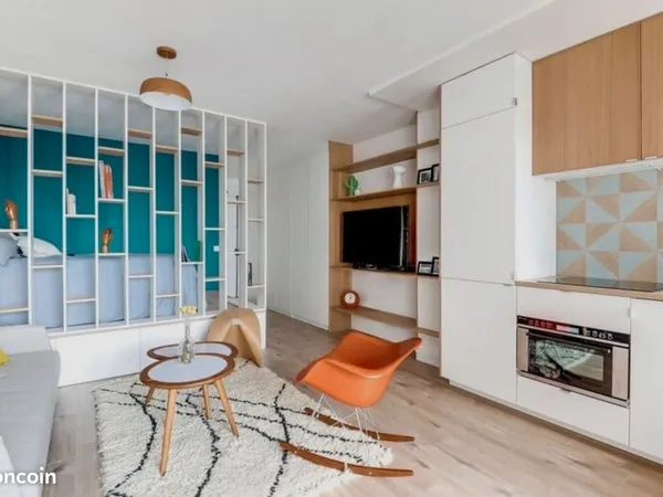 Appartement Location Salornay-sur-Guye 1p 30m² 320€
