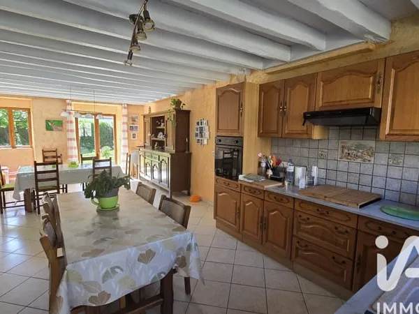 Maison 8 pièces 176 m²