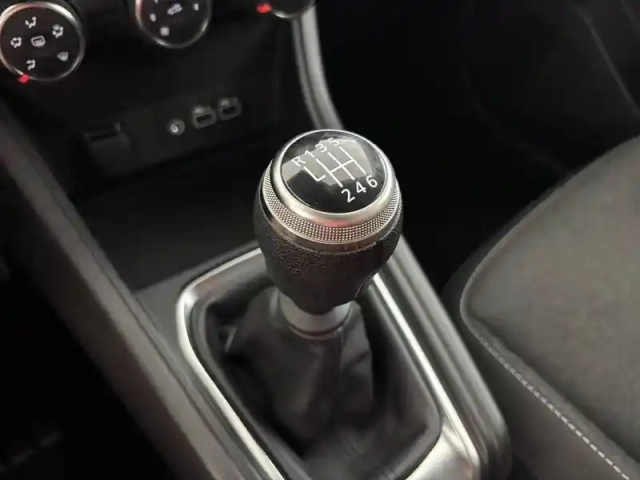 Renault Captur tce 90 — photo 13
