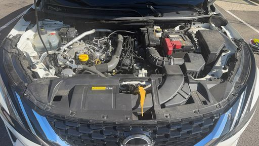 Nissan Qashqai 1.3 DIGT-T 158 MHEV X-Tronic - Premiere Edition – 2023 – 52012 km – Essence – Boîte Automatique — photo 23