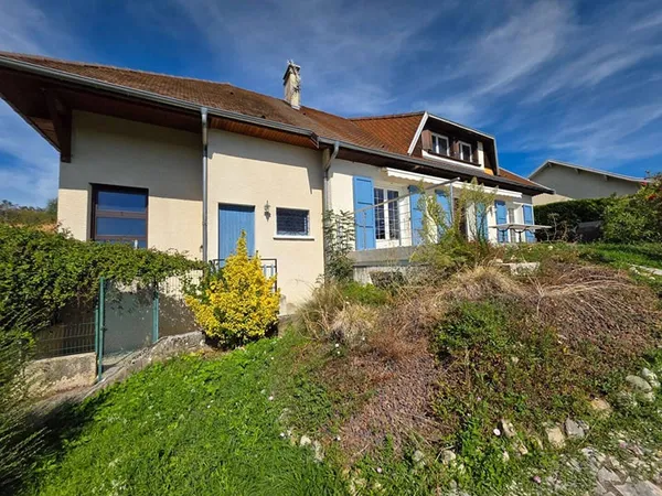 Maison 7 pièces 208 m²