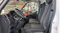 Renault Master F3500 L2H2 2.3 Blue dCi 135ch Confort Euro6E — photo 16