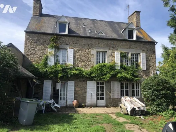 Maison 10 pièces 222 m²