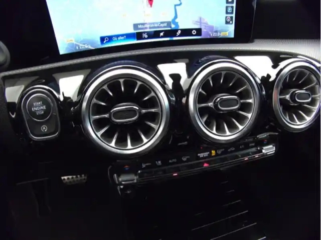 Mercedes Classe A 200 amg line — photo 20