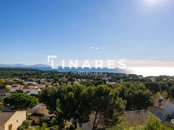 Maison 7 pièces 240 m²