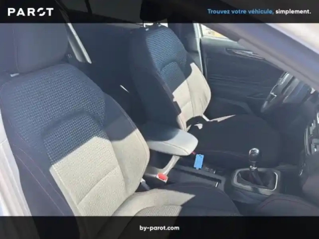 Ford Focus 1.0 flexifuel mhev 125ch st-line x — photo 27