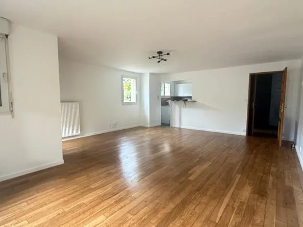 Appartement 3 pièces à louer en rez-de-chaussée à Évry Courcouronnes