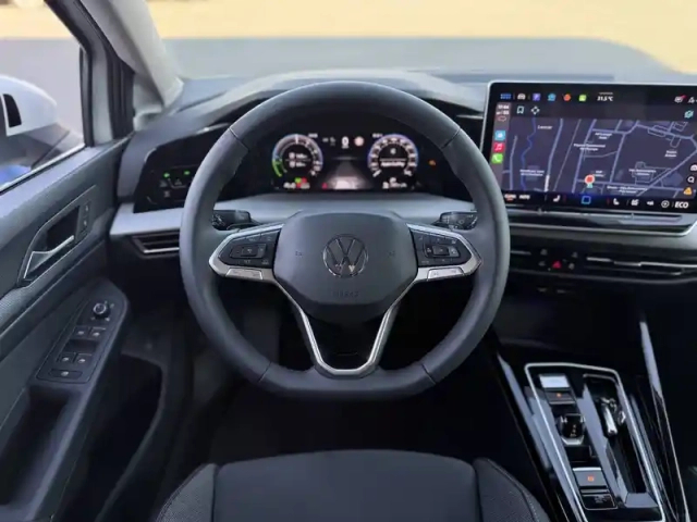 Volkswagen Golf 1.5 ehybrid 204 dsg6 — photo 19
