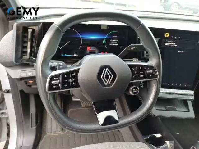 Renault Megane e-tech ev60 220 ch optimum charge — photo 13