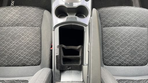 Peugeot 3008 1.6 BlueHDi 120 - Style – 2016 – 137729 km – Diesel – Boîte Manuelle — photo 7