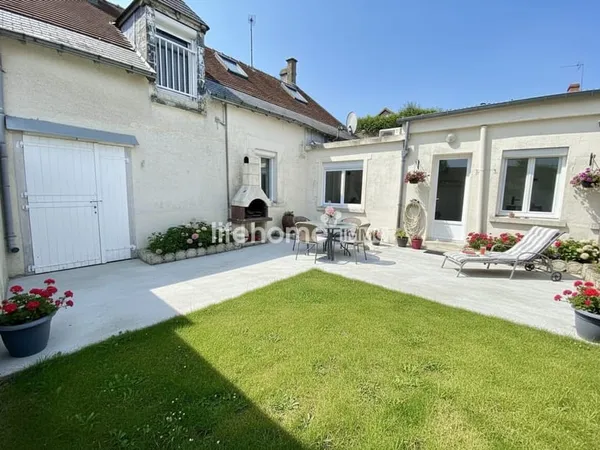 Maison dans village classé