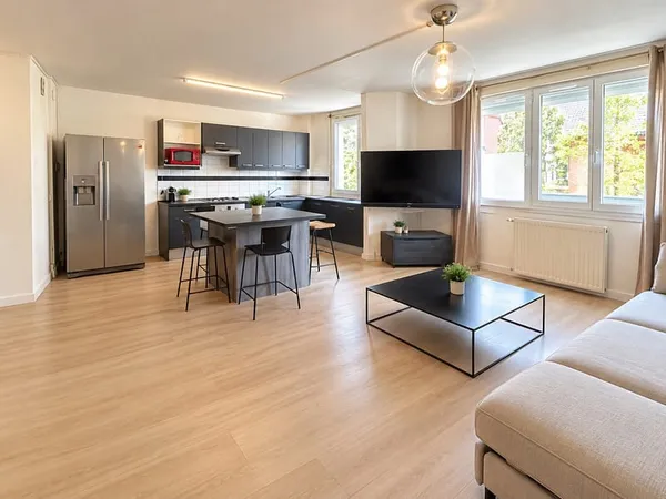 Suresnes 2 pièces de 53 m2 avec accès au jardin de la copr