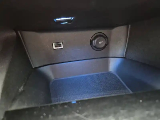 Peugeot 3008 puretech 130ch s&amp;s bvm6 — photo 29