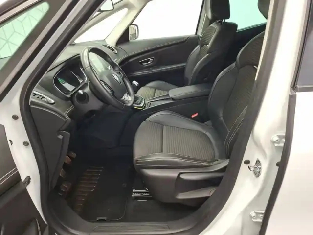 Renault Scenic tce 140 fap — photo 27