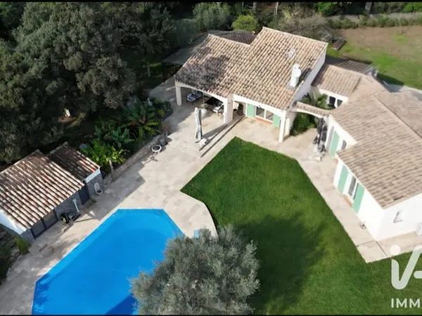Maison 5 pièces 140 m²